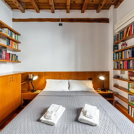 Apartament Free Parking Duomo-porta Romana 